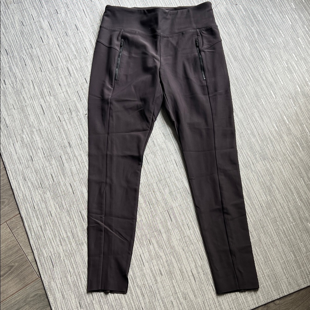 Athleta Black High-Rise Zipper Pocket Leggings